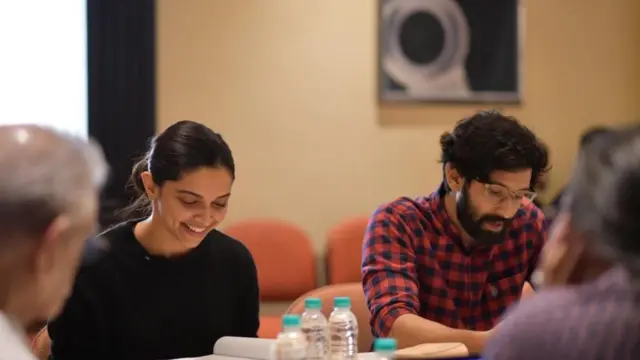 Vikrant Massey and Deepika padukone