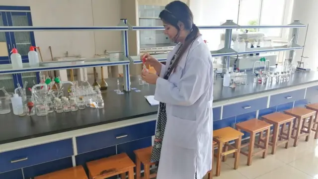 پاکستانی طلبہ