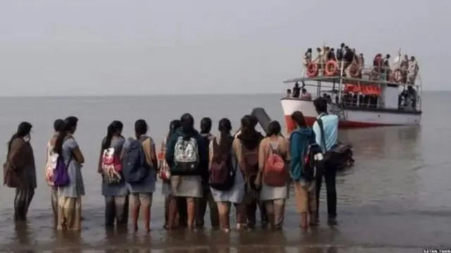 ਸ਼ਰਣਾਰਥੀਆਂ ਦਾ ਜਹਾਜ਼