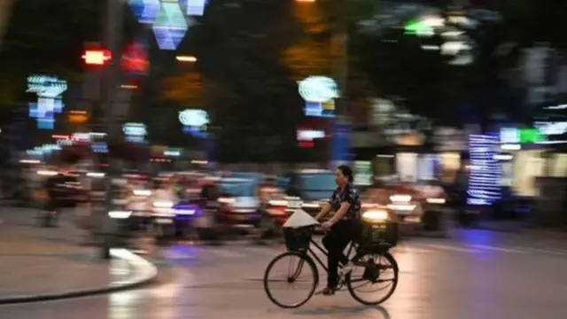 Khoảng cách giàu nghèo ngày càng tăng trong xã hội Việt Nam