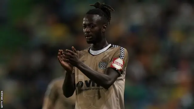 Le Gambien Yusupha Njie joue pour le club portugais de Boavista.