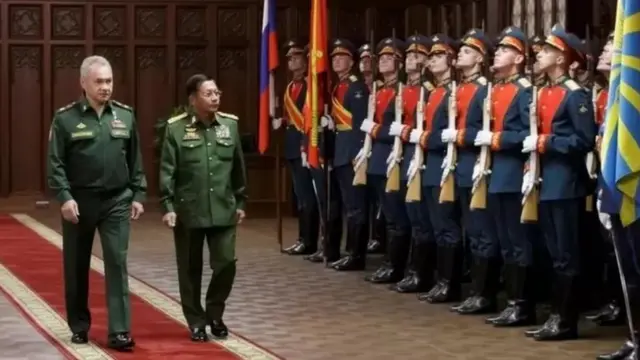 တပ်ချုပ်ဟာ အာဏာသိမ်းပြီးနောက် ရက်ကြာကြာသွားတဲ့ ပထမဆုံးပြည်ပခရီးစဉ်အဖြစ် ရုရှကို သီတင်းတစ်ပတ်ကြာသွားခဲ့