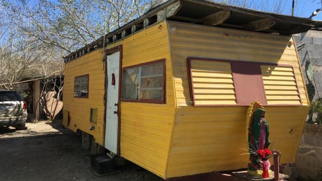 Casa-trailer en Escobares City, Texas.