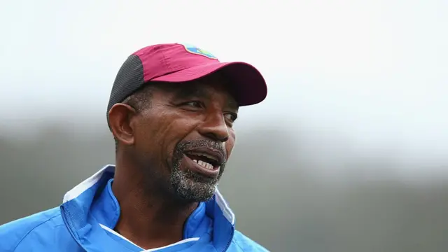 ফিল সিমন্স