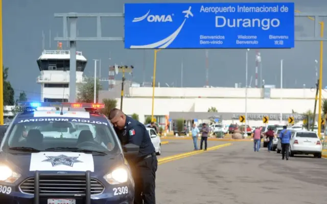 Policial no aeroportosaque arbetyVictoriasaque arbetyDurango