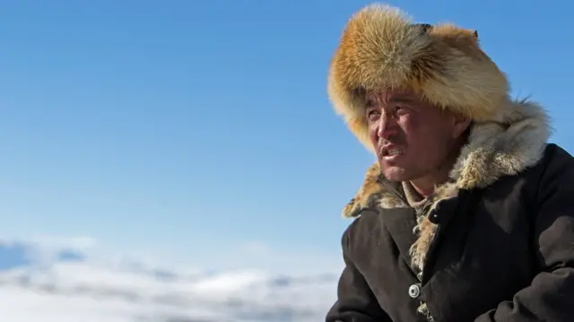 ชาวคาซัคอพยพตามฤดูกาลเพื่อหาทุ่งเลี้ยงสัตว์ให้กับปศุสัตว์ของพวกเขา