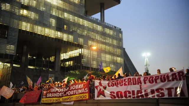 Manifestaçãoapostando no sportingbetdefesa da Petrobras no Rio