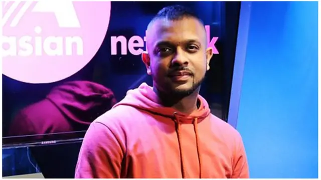 مغني الراب البريطاني مومزي سترينغر