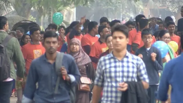 সমাজ বিজ্ঞানে সমাজ বা মানুষের জীবন-ধারার নানা দিক নিয়ে গবেষণা হতে পারে