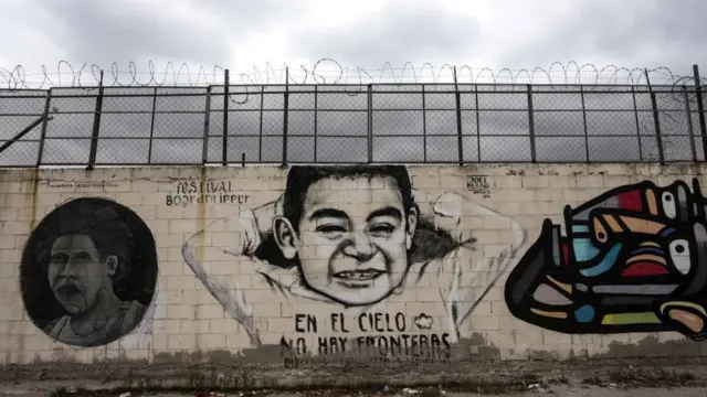 Muro de concreto en Tijuana