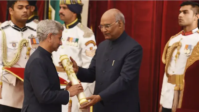 एस जयशंकर