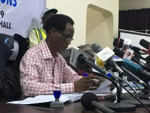 INEC Chief Returning Officer Professor BB Shehu as e declare di Kano Govnorship Election Incoclusive