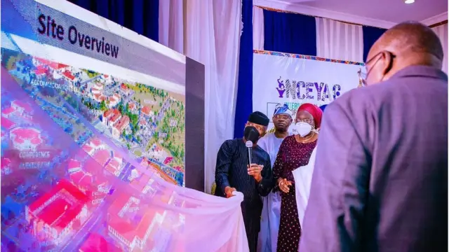 Osinabajo, Alaafin ati awọn alejo mii