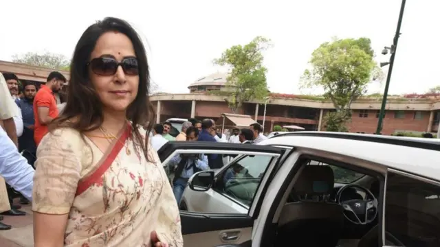 ஹேமாமாலினி