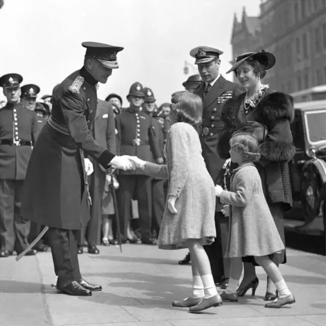 મહારાણી એલિઝાબેથ