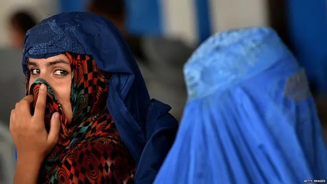 बुरखाधारी महिला