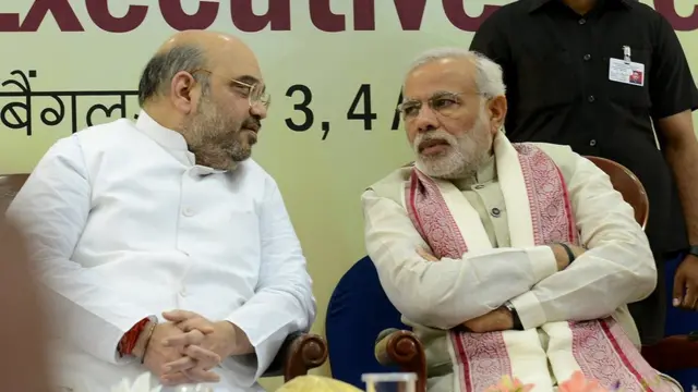 'மோதி, அமித் ஷா மீது புகார்: உச்சநீதிமன்றம் கெடு'