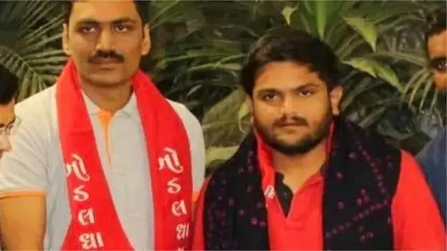 અલ્પેશ કથીરિયા પાટીદાર અનામત આંદોલનના નેતા છે. તેઓ હાર્દિક પટેલ સાથે આ આંદોલનમાં જોડાયા હતા.