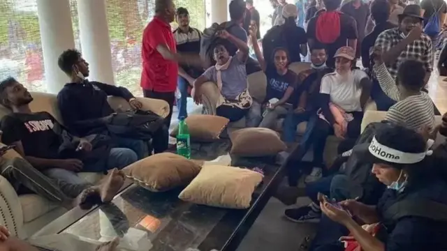 இலங்கை போராட்டம்