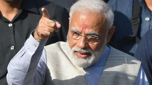 नरेंद्र मोदी