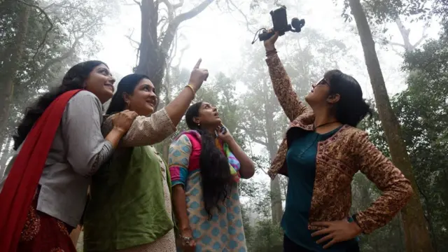 மகளிர் மட்டும்