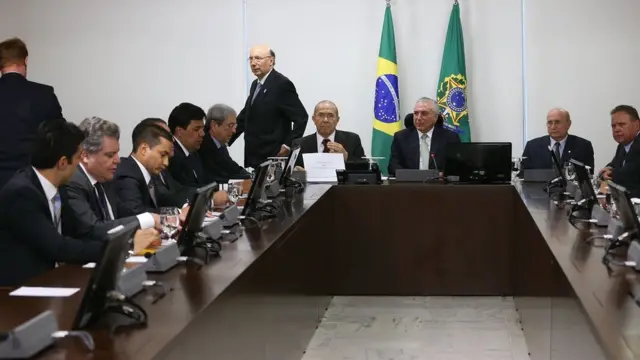 Temervaidebet cnpjreunião sobre a reforma trabalhista