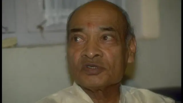 પીવી નરસિંહ્મારાવે કહ્યું હતું કે 'જેમ સીતાજી અગ્નિપરીક્ષામાંથી પસાર થયા હતા, તેમ હું પણ પાર ઉતરીશ'