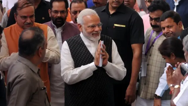 नरेंद्र मोदी