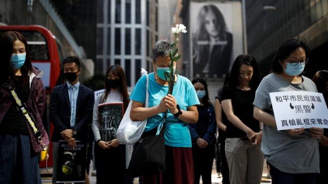 周梓樂逝世的消息傳出後，一些香港市民走到街上悼念。