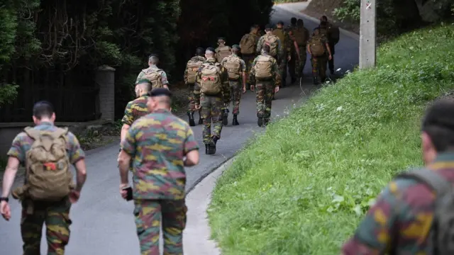 Milarariga ayaa baadigoobaya duuliyihii