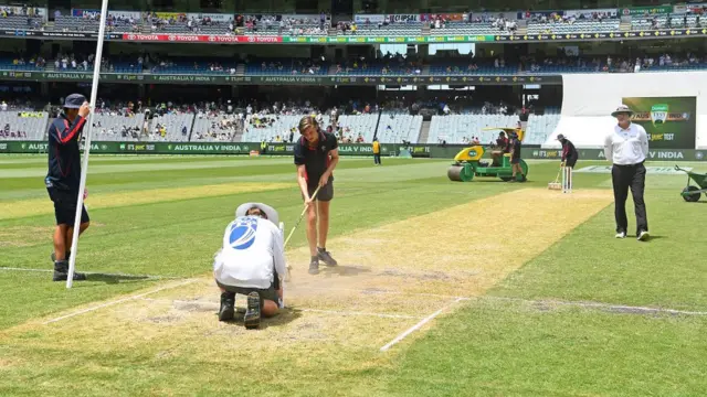 मेलबर्न में पिच का मिजाज