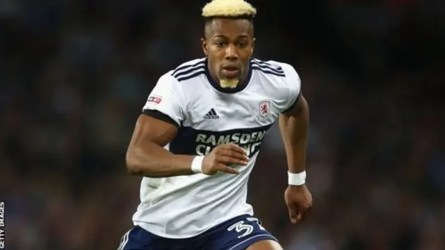 Adama Traore ameichezea timu ya taifa ya Uhispania ya wachezaji wa chini ya miaka 21 na amehamia Wolves kutoka Middlesbrough