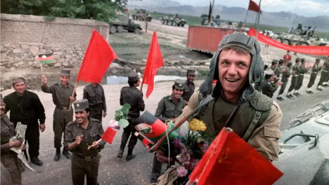 خروج نیروهای شوروی سابق از افغانستان