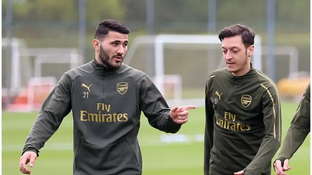 Kolasinac na Ozil