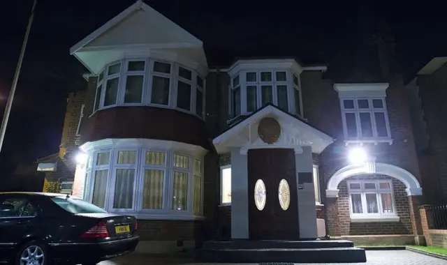 లండన్లోని ఉత్తర కొరియా రాయబార కార్యాలయం