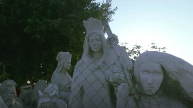 मूर्तियां