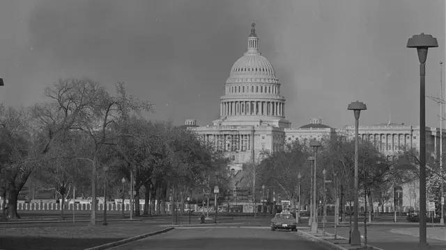 Humo sobre el Capitolio en Washington