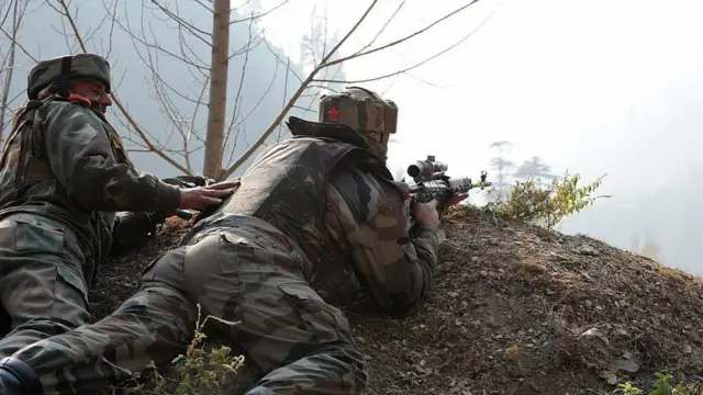 கிளர்ச்சியாளர்களுக்கான சுடுகாடு