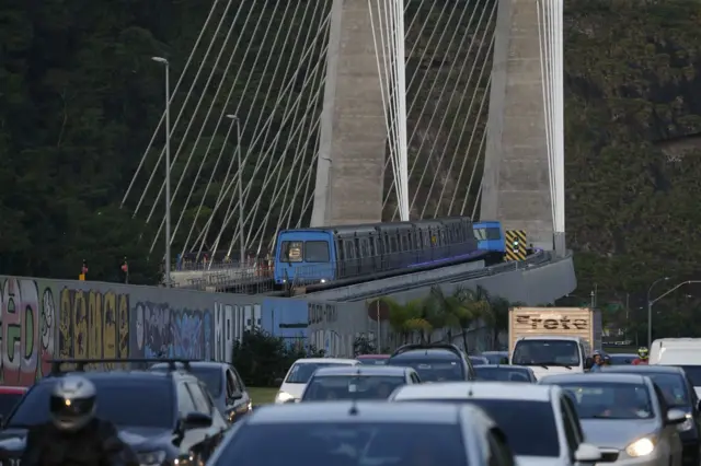 Linha 4 do Metrô, chegada à estação Jardim Oceânico, na Barra da Tijuca, no Rioprognósticos de futebol certosJaneiro.