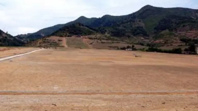 ஆறு மாதங்களுக்கு முன்னர் ரிசார்ட் கட்டப்படுவதற்கு முன் காங்கைனின் தோற்றம் இது என்று வட கொரிய ஊடகங்கள் தெரிவிக்கின்றன