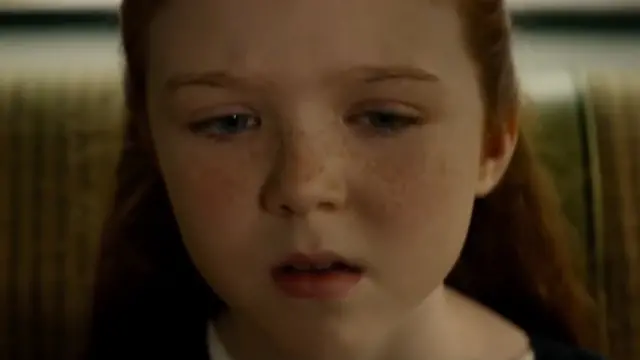 Samer Fontana u ulozi Džin