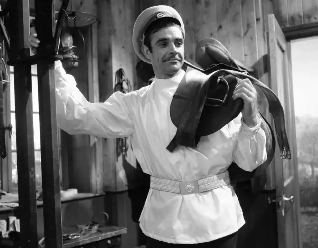 Коннери в роли Вронского в телефильме Би-би-си "Анна Каренина" в 1961 году