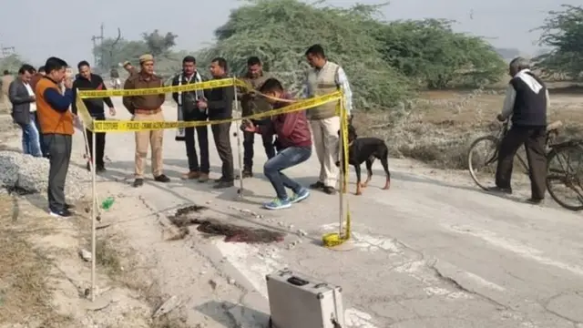 पुलिस टीम