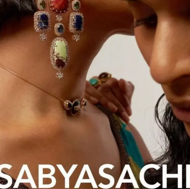 తమ యాడ్‌లో మహిళా సాధికారత ఉందని సవ్యసాచి వెల్లడించింది.