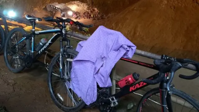 ကလေး,ဂူထဲပိတ်မိ,ထိုင်း