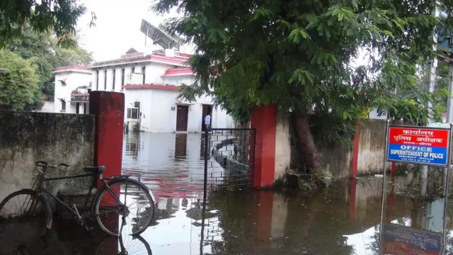 बलिया, जल जमाव, पुलिस स्टेशन, बारिश