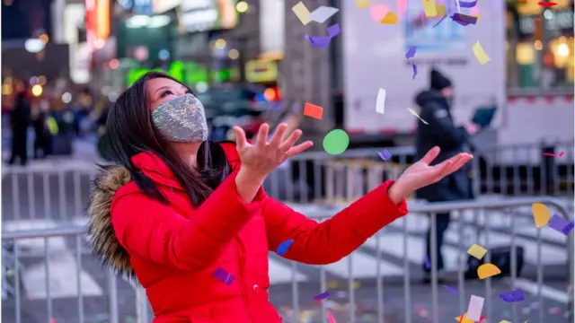 Năm mới 2021