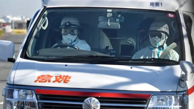 ကျန်းမာရေး စောင့်ရှောက်မှုပေးတဲ့ စနစ် ဟာ ပြိုလဲ သွား နိုင်တယ်လို့ ဆေး ဝန်ထမ်းတွေက သတိပေး