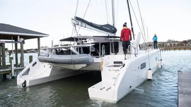 Катамаран "Бродяга", на котором Грета Тунберг приплыла из Европы на сессию ООН в Нью-Йорке