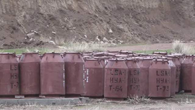 Кызыл-Омпол аймагындагы атайын идиштер